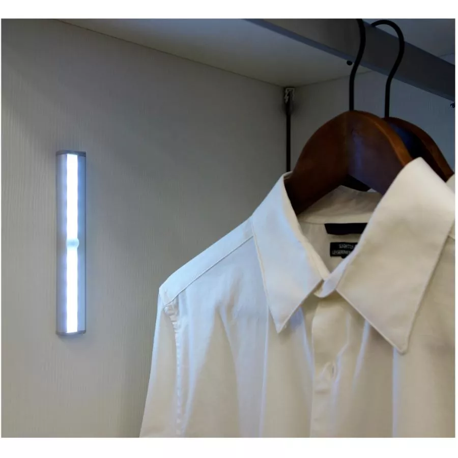 Richelieu LED Drawer Light - Battery Operated + Motion Sensor