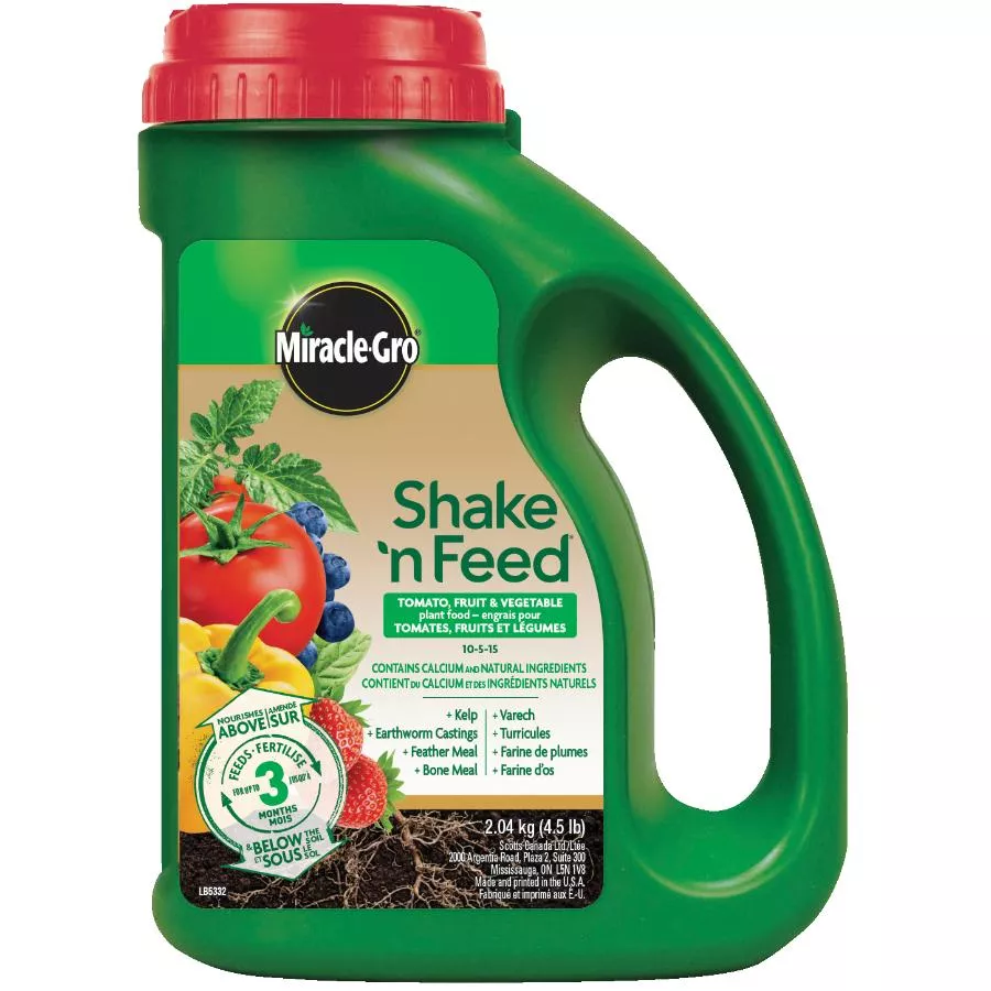 2.04kg Shake n Feed Flowering Fruits and Vegetables Plant Fertilizer